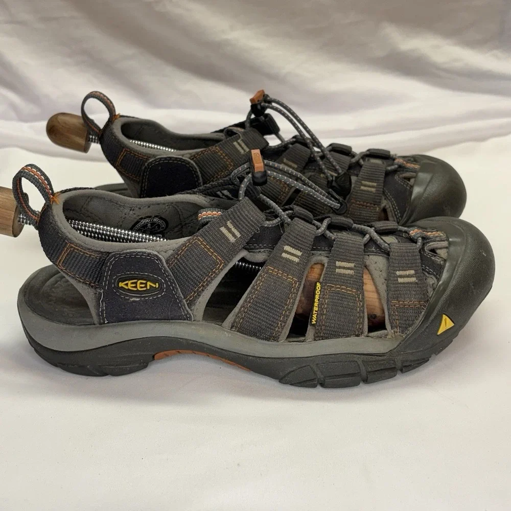 Keen Newport H2 Men's Size 8 Brown Gray Rugged Waterproof Hiking Sandals